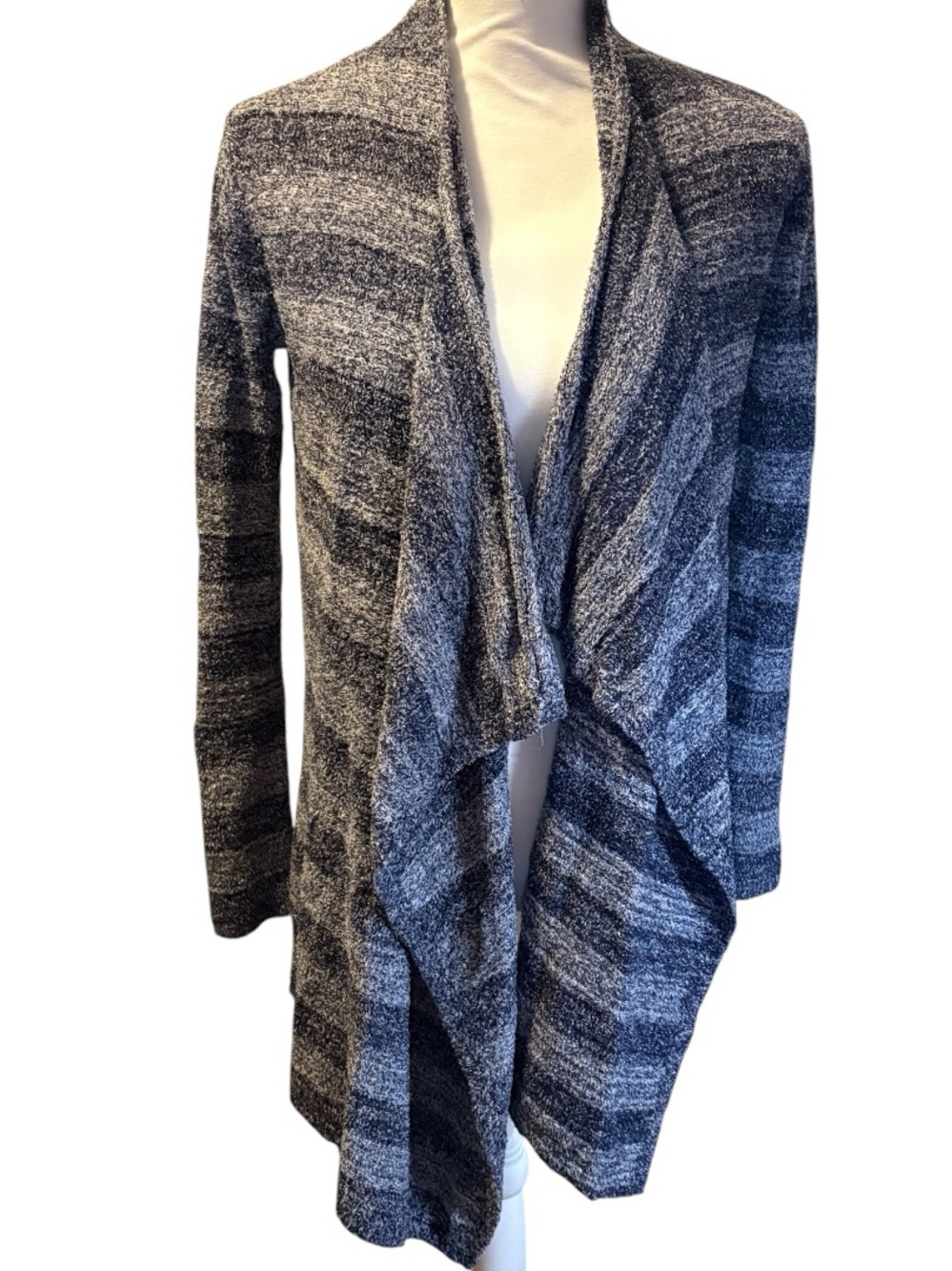 Barefoot Dreams Bamboo Chic Lite Wrap Cardigan - Picture 2 of 6